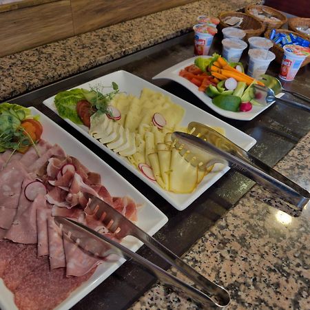 Motel Olympland Трутнов Екстер'єр фото